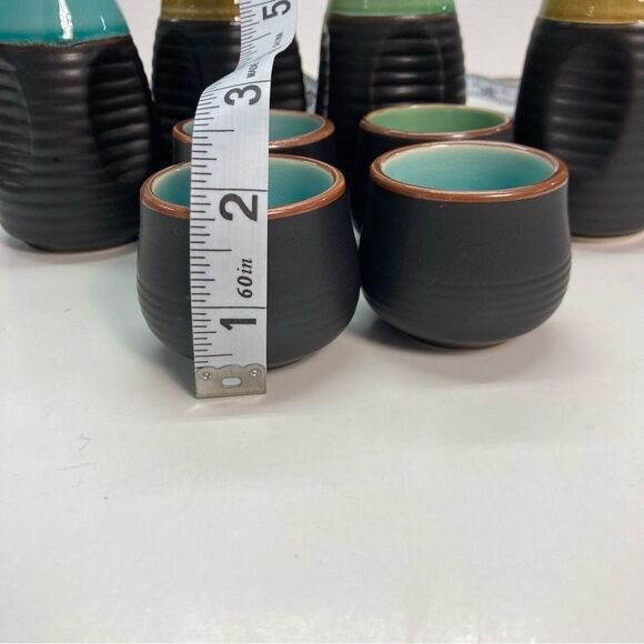 Sake Set 4 Tokkuris (Decanters) and 4 Ochokos (Cups) Multicolored Glazed Ceramic - Picture 9 of 10
